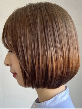 ヘアー 4038(HAIR.4038) コンパクトなツヤボブ