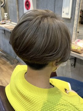 リィリ バイ ロダット 横浜(rili by LODAT) シアーグレージュ×ショート【rili横浜】