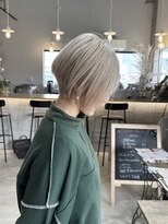 ソーコ(SOKO)&nbsp;ショート×ホワイトベージュ！