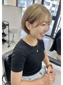 ショート×ハイトーンベージュ