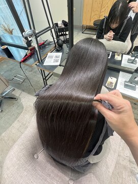 ラヴィエ(RAVIE) 【半田・髪質改善】縮毛矯正/トリートメント/マンツーマン