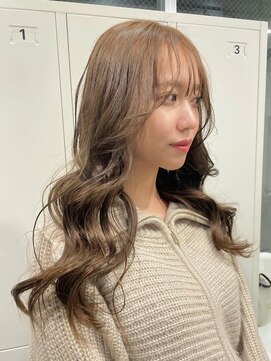 ジーナ(XENA) ロングヘア×オリーブベージュー(渋谷)