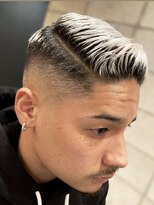 フランクス バーバー ウエストトウキョウ 吉祥寺店(FRANK’S BARBER WEST TOKYO)&nbsp;スパイキーショートブルーブラックフェザーパーマサーフカール