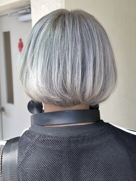 アンバー(Amber) ホワイトシルバー