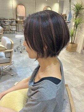 アットティー 金沢八景(at tee...) 丸みショート/白髪ぼかしハイライト/ピンクヘア