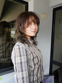 ユウ(Yuu.)の写真/再現性にこだわり、一人ひとりの頭の形を活かしたカット技術で”いつでもサロン帰りのような仕上がり”に。