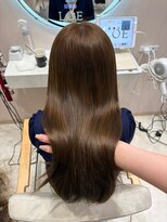 ロエ(LOE) ヘーゼルベージュレイヤーカット顔周りレイヤーブリーチなし