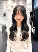 ロングレイヤーでつくる、柔らかく動くくびれヘア
