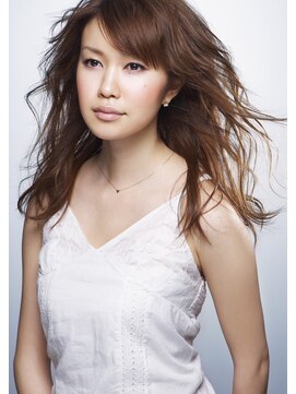 ソーホー ニューヨーク シズオカ(SOHO newyork SHIZUOKA) ふわっとまとまるウェーブセミロング