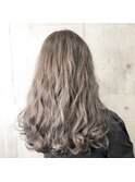 プラチナベージュ【担当 末吉】
