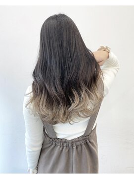 アライブ キチジョウジ(ALIVE Kichijoji) 【ALIVE吉祥寺】グラデーションカラーシルバーベージュ