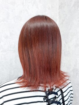デミヘアー(Demi hair) ブラッドオレンジブラウンカラー×外ハネ