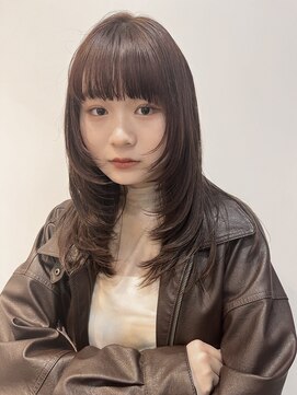 ウクラ バイ レシッド 池袋(uchla by rcid) 顔周りハイレイヤー小顔姫カット×愛されワンカールシアーミディ