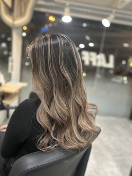 ラフ 難波店(LAFF) #黒髪#ボブルフ#ネビージュ#小顔#ワンレン