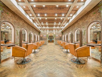 Tiffa 栄【ティファ サカエ】