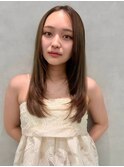 レイヤーカット×ナチュラルストレート
