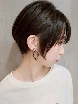 エリマ 横浜西口(elima) 横浜西口大人ショートボブココアベージュイルミナグレージュ30代