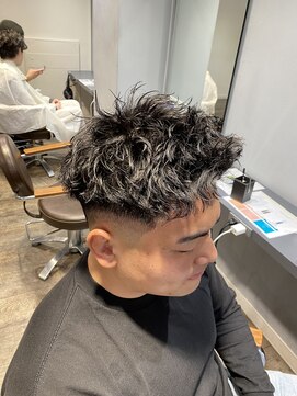 シェノン オム 梅田(CHAINON HOMME) フェード×ピンパーマ