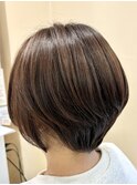 ショートカット　丸み　ショートボブ