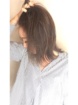 ラトリエ ブロカント 立川北口店(L'atelier BROCANTE) ルーズ　無造作　セミディ　ふわミディ　センターパート