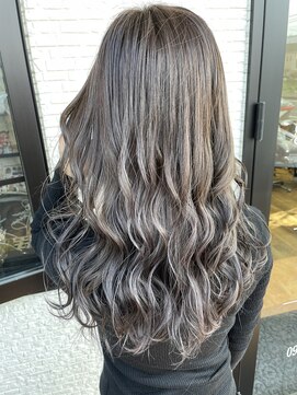 リリー ヘアーアンドビューティー(Lily) バレイヤージュカラー