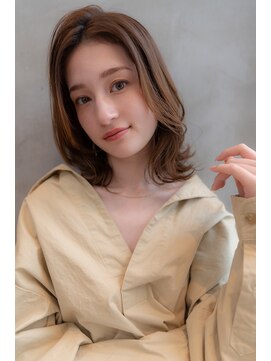 ブエナビスタ(BUENA VISTA) くびれミディ/ハイライト/外ハネ/前髪/イメチェン/ウルフボブ