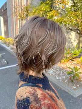 ナカオコアフュール(NAKAO COIFFURE) ショートウルフボブ レイヤーカット ハイライト