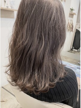 リアン(Lien) 透明感/グレージュ