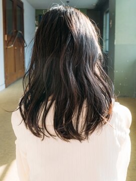 イト(ito) 無造作セミロングヘア前橋大友町