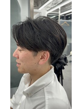 ジエクト アイロ 江坂駅前店(The Ect ilo) メンズショート　センターパート