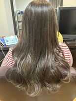 トゥルートラスト アン 下石田店(True Trust un)&nbsp;ダークグレージュ大人かわいい韓国ウェーブシルキーベージュ