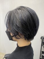 ネイビーブルー/ハイライトショート