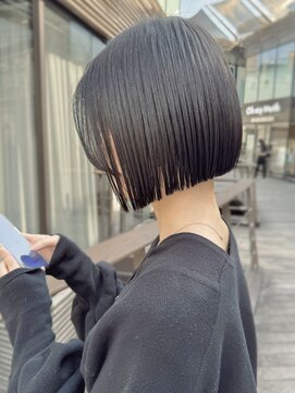 ミィ 表参道(mee.) 似合わせカット ボブヘア 縮毛矯正 ミニボブ 切りっぱなしボブ