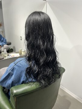 ヴォレ(voler) long/パーマ/ネイビーブルー