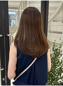 「evri」セミロングレイヤー　レイヤー　髪質改善　ストレート