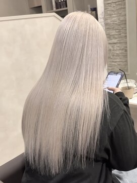 アンドソー 池袋(&so.) ホワイトベージュ/ミルクティー/ホワイト/海外ヘア