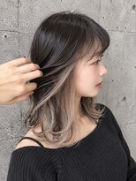 レヴィーヘアー(Revie hair)&nbsp;ホワイトグレーイヤリングカラー