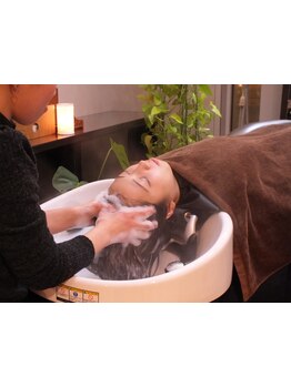 【贅沢個室】選べるアロマスパオイル極上ヘッドスパ+カット\7700＊上質なSPAで心ほどけるサロンTimeを☆