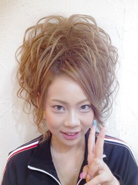 セットサロンエース(Set salon Ace) 【スジ盛りカールアップ☆】