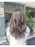 透明感バツグングレージュ