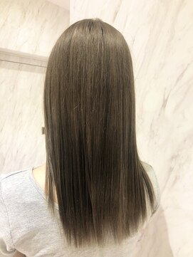 リーオオサカ(Lee Osaka) ミルクティーグレージュ/kana