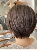 ショートボブ