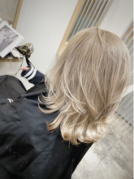 ナンバー デセオ 吉祥寺(N° deseo) 韓国ヘア/マロンベージュ/シースルーバング/くびれミディ