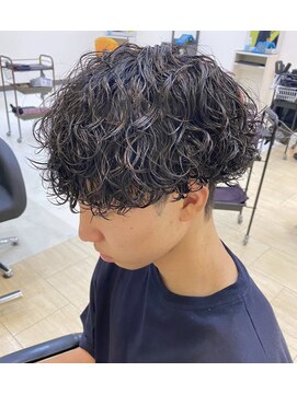 サロン ド ロイ(Salon de Roi) 波巻きパーマツイストスパイラルスパイラルメンズツーブロック