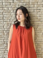 シーア(ciia) ミディアムレイヤーカット×ナチュラルパーマ＊地毛風カラー