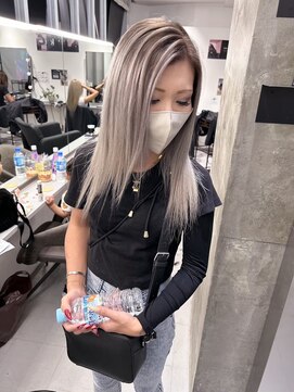 キング 高槻(K!ng) 縮毛矯正髪質改善ハイライトレイヤーカット高槻美容室エクステ