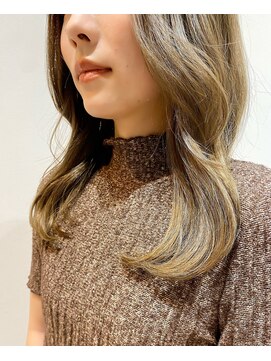 ネウィ ジャム 町田(newi JAM) ミディアムレイヤー/くびれスタイル/顔周りカット