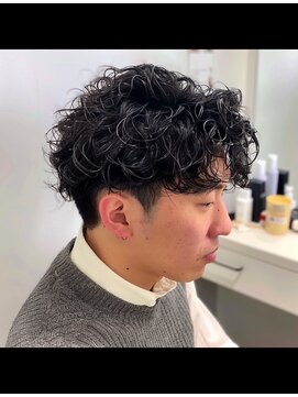 グリット オオサカ(GRIT osaka) メンズパーマでイメージチェンジ