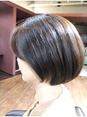 ショートボブ