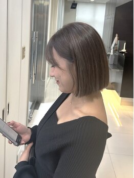ムーブヘアピュア(MOVE HAIR pure)の写真/《人気のショートボブ》フォルムが命のショートヘア！骨格に合わせたカット技術で小顔効果もUP◎